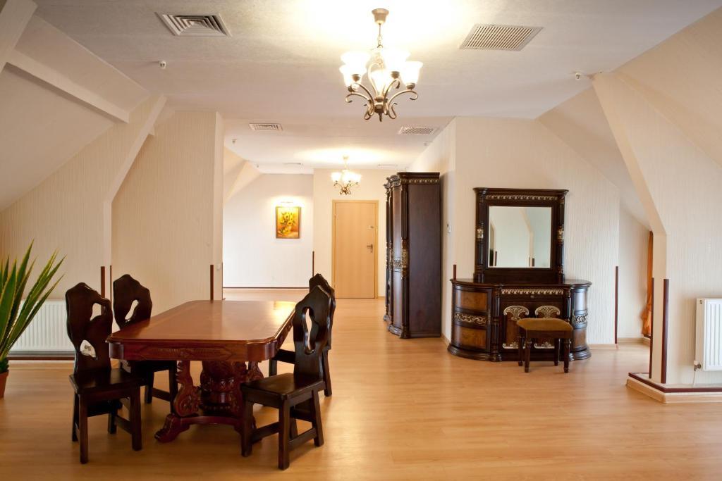 Hotel Complex Verhovina Kyjev Pokoj fotografie